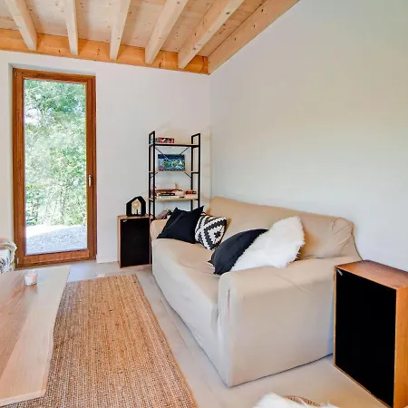 Spacious Holiday In Hamoir, Between Durbuy And 펜션 Hamoir