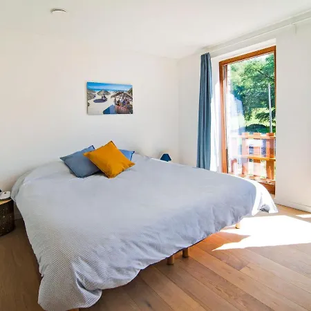 펜션 Spacious Holiday In Hamoir, Between Durbuy And *